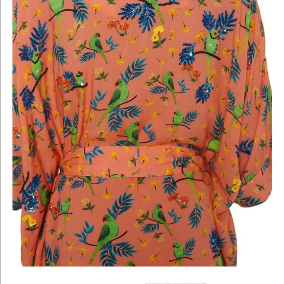 Hand Beaded Kaftan Mini - small
Coral Petite Tropical Parrot Print -NWT - Picture 10 of 12